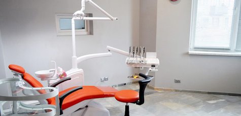 УЗ-чистка зубов и Air-Flow в сети «Swiss Dent»