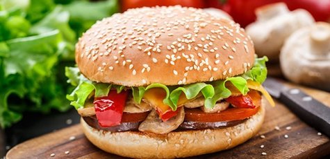 Скидка 50% на все меню кухни и 30% на бар