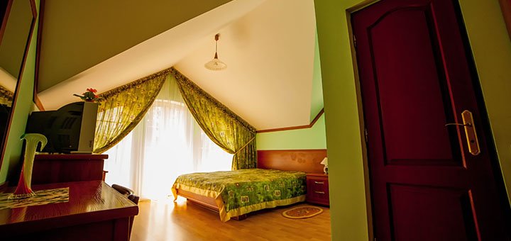 https://cdn1.pokupon.ua/uploaded/new_campaign_pictures/433166/data/main720x340/Deluxe3.jpg?1509528091