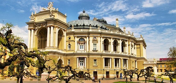 https://cdn1.pokupon.ua/uploaded/new_campaign_pictures/43941/data/main620x292/central-odessa-9.jpg?1432917193