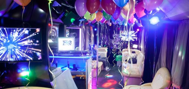 https://cdn1.pokupon.ua/uploaded/new_campaign_pictures/440123/data/main620x292/PartyBusKiev_44-1024x681.jpg?1512562665
