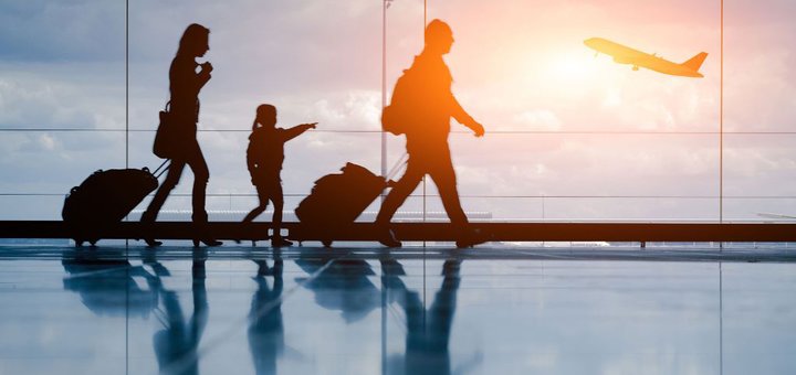 https://cdn1.pokupon.ua/uploaded/new_campaign_pictures/442792/data/main720x340/1014_15-expat-family-travel-hacks-large.jpg?1513767013