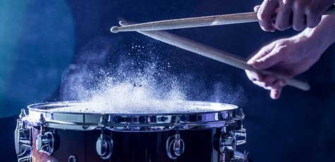 До 24 занятий по игре на ударных в «Engamusic»