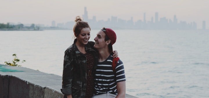 https://cdn1.pokupon.ua/uploaded/new_campaign_pictures/449343/data/main720x340/couple-love-water-summer.jpg?1517991424