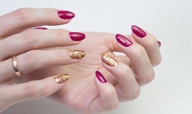 Классический маникюр с покрытием от «Akcentt»