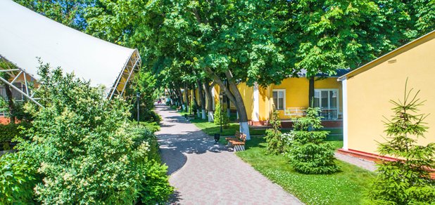 https://cdn1.pokupon.ua/uploaded/new_campaign_pictures/457246/data/main620x292/DJI_0033%D0%B0%D0%BB%D0%BB%D0%B5%D1%8F%D0%B4%D1%80%D0%BE%D0%BD.JPG?1518928943