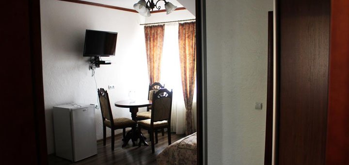 https://cdn1.pokupon.ua/uploaded/new_campaign_pictures/471799/data/main720x340/%D0%94%D0%B2%D1%83%D1%85%D0%BC%D0%B5%D1%81%D1%82%D0%BD%D1%8B%D0%B9_%D0%BD%D0%BE%D0%BC%D0%B5%D1%80_%D1%8D%D0%BA%D0%BE%D0%BD%D0%BE%D0%BC-%D0%BA%D0%BB%D0%B0%D1%81%D1%81%D0%B0_%D1%81_1_%D0%BA%D1%80%D0%BE%D0%B2%D0%B0%D1%82%D1%8C%D1%8E1.jpg?1521022116