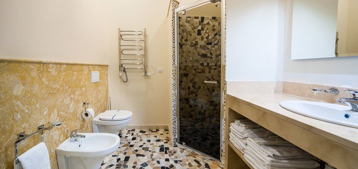 https://cdn1.pokupon.ua/uploaded/new_campaign_pictures/472251/data/main720x340/Boutique-appartments7.jpg?1521193492