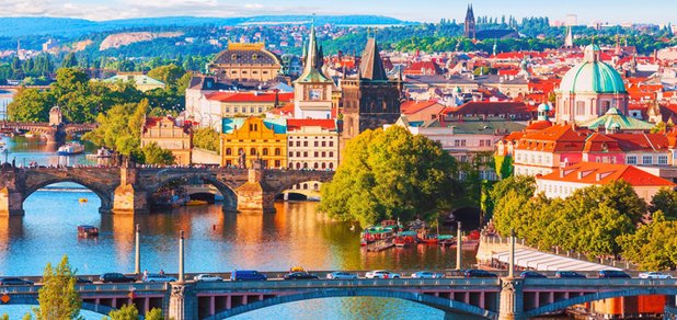 https://cdn1.pokupon.ua/uploaded/new_campaign_pictures/472523/data/main620x292/czech-republic-prague-old-town-and-vltava-river.jpg?1521465390