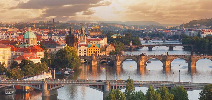 https://cdn1.pokupon.ua/uploaded/new_campaign_pictures/472527/data/main720x340/prague-2.jpg?1521465393