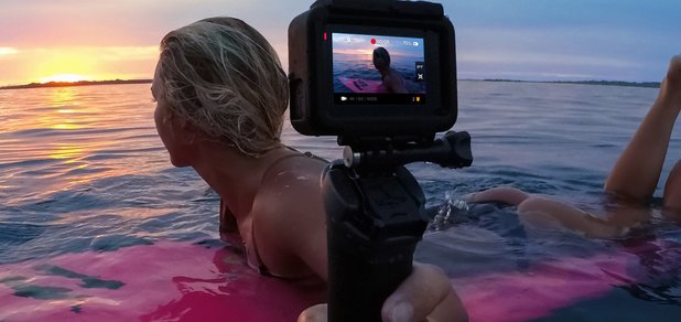 https://cdn1.pokupon.ua/uploaded/new_campaign_pictures/475592/data/main620x292/gopro_hero6black_02_sixappeal_desktop.jpg?1522665490