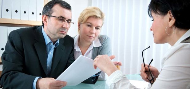 https://cdn1.pokupon.ua/uploaded/new_campaign_pictures/475675/data/main620x292/business-consultant-iStock_000011813281Small.jpg?1522671409