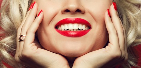 Чистка зубов с фторированием в «Veda Dental»