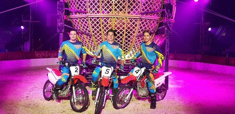 Скидка 50% на 2 билета на «American circus»