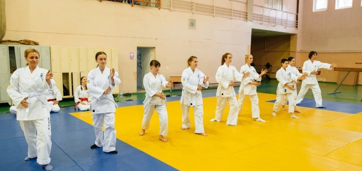 https://cdn1.pokupon.ua/uploaded/new_campaign_pictures/479055/data/main720x340/ANG_5067.jpg?1524051662