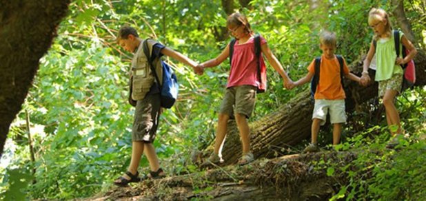 https://cdn1.pokupon.ua/uploaded/new_campaign_pictures/481686/data/main620x292/kids-summer-camp-hike-612x300.jpg?1524658144