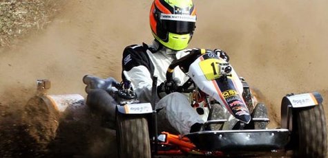 Скидка до 47% на заезды на картинге «Dirt Kart»