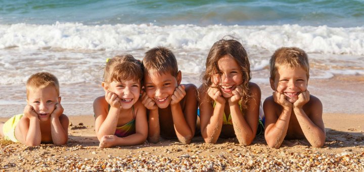 https://cdn1.pokupon.ua/uploaded/new_campaign_pictures/489551/data/main720x340/%D0%B0%D0%BD%D0%B3%D0%BB%D0%B8%D0%B9%D1%81%D0%BA%D0%B8%D0%B9-%D0%BB%D0%B0%D0%B3%D0%B5%D1%80%D1%8C-%D0%BD%D0%B0-%D0%BC%D0%BE%D1%80%D0%B5-2018.jpg?1528196242