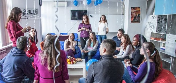 https://cdn1.pokupon.ua/uploaded/new_campaign_pictures/490948/data/main620x292/foto_besmart.jpg?1528880728
