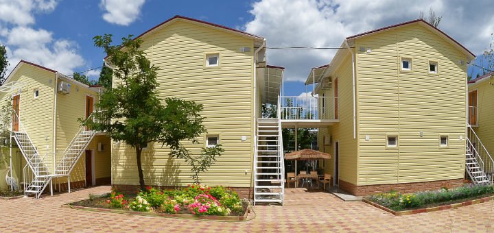 https://cdn1.pokupon.ua/uploaded/new_campaign_pictures/491273/data/main720x340/kottedjy-2.jpg?1528973146