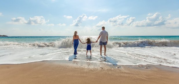 https://cdn1.pokupon.ua/uploaded/new_campaign_pictures/492040/data/main620x292/beach-1867271_1920-1280x720.jpg?1529402351