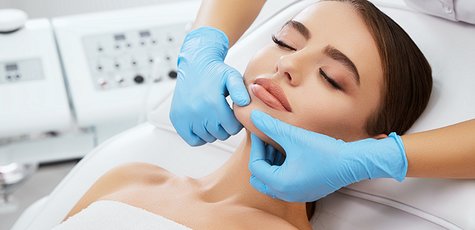 Чистка лица в «Skin Health medical & cosmetic»