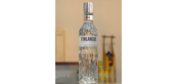 https://cdn1.pokupon.ua/uploaded/new_campaign_pictures/495696/data/main620x292/vodka-finlyandiya-finlandia-40-0-5l.jpg?1531297088