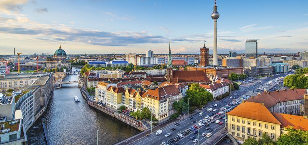 https://cdn1.pokupon.ua/uploaded/new_campaign_pictures/506906/data/main620x292/Berlin-yfirlit-Thinkstock.jpg?1535545289