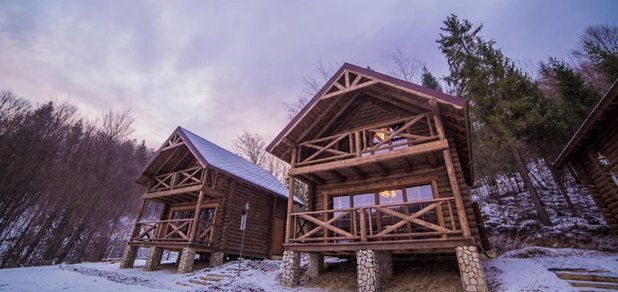 https://cdn1.pokupon.ua/uploaded/new_campaign_pictures/514217/data/main620x292/%D0%A8%D0%B0%D0%BB%D0%B5_%D1%81_%D0%B4%D0%B2%D1%83%D0%BC%D1%8F_%D1%81%D0%BF%D0%B0%D0%BB%D1%8C%D0%BD%D1%8F%D0%BC%D0%B82.jpg?1544607138