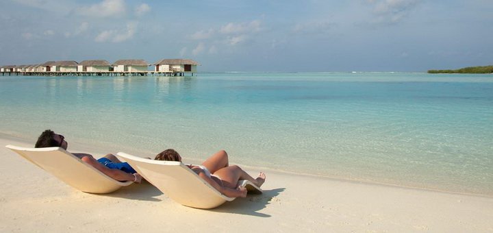 https://cdn1.pokupon.ua/uploaded/new_campaign_pictures/521471/data/main720x340/Ellaidhoo_Maldives_by_Cinnamon_10.jpg?1540297329
