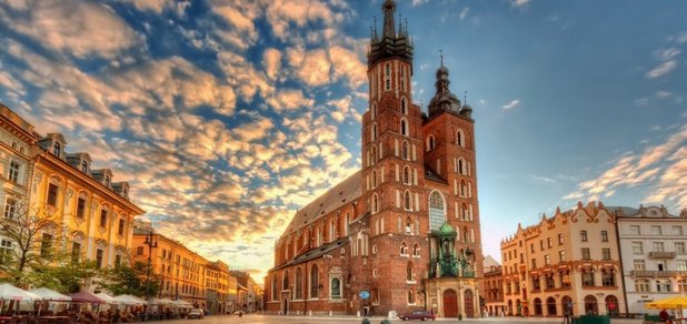 https://cdn1.pokupon.ua/uploaded/new_campaign_pictures/523194/data/main620x292/Krakow2_Mary-Basilica-Krakow_21.jpg?1540894994