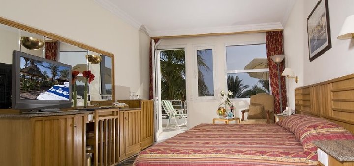 https://cdn1.pokupon.ua/uploaded/new_campaign_pictures/525540/data/main720x340/3.jpg?1541586168