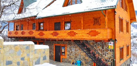 От 3 дней в отеле «Гуцульская хата» в Яремче