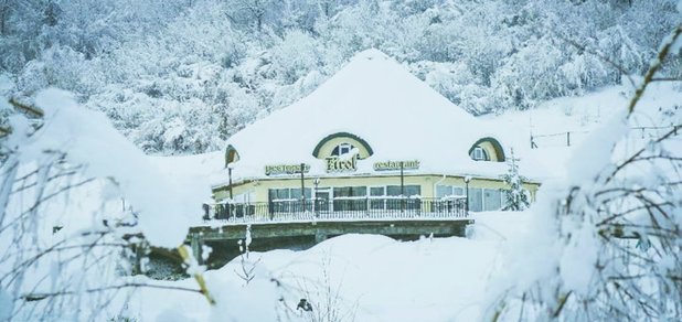 https://cdn1.pokupon.ua/uploaded/new_campaign_pictures/529318/data/main620x292/tirol_winter_003-1024x683.jpg?1542793122