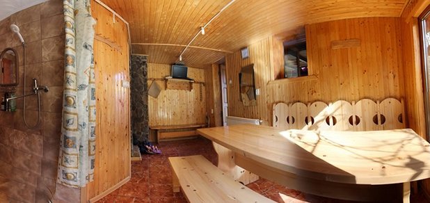 https://cdn1.pokupon.ua/uploaded/new_campaign_pictures/530574/data/main620x292/Gutsulska-grazhda-Vyzhenka_8.jpg?1542983091