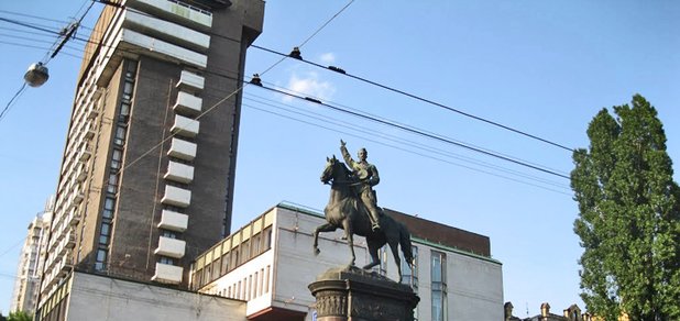 https://cdn1.pokupon.ua/uploaded/new_campaign_pictures/531706/data/main620x292/pamyatnyk-shhorsu-v-kyyevi_large.jpg?1543327063