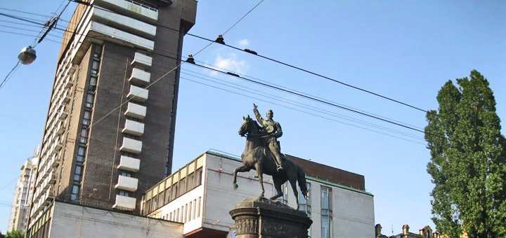 https://cdn1.pokupon.ua/uploaded/new_campaign_pictures/531706/data/main720x340/pamyatnyk-shhorsu-v-kyyevi_large.jpg?1543327063