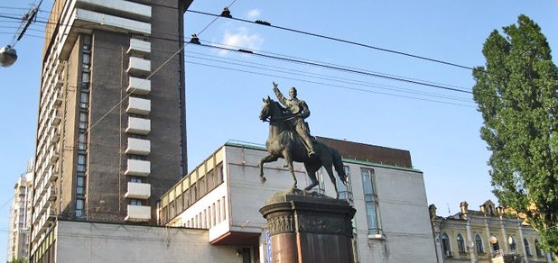 https://cdn1.pokupon.ua/uploaded/new_campaign_pictures/534009/data/main620x292/pamyatnyk-ggggshhorsu-v-kyyevi_large.jpg?1543846911