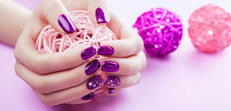 Маникюр, педикюр с покрытием в Cosmeja beauty