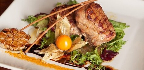 Скидка 50% на меню кухни, напитки в «Остин»