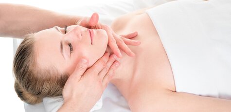 Вакуумный массаж лица в салоне «AntiSalon Relax»