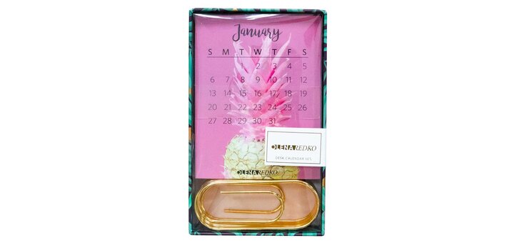 https://cdn1.pokupon.ua/uploaded/new_campaign_pictures/552152/data/main720x340/calendar_set_3-900x900.jpg?1548247080