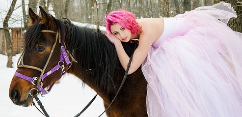 Скидка 64% на индивидуальную фотосессию с лошадьми