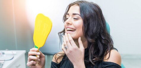 УЗ чистка зубов или Air-Flow в «Rocketsmile»