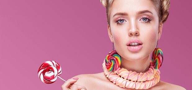 https://cdn1.pokupon.ua/uploaded/new_campaign_pictures/562836/data/main620x292/Candy-Makeup_-_%D0%A1%D1%82%D0%B0%D1%81_%D0%A1%D0%B5%D0%BC%D0%B5%D0%B9%D0%BA%D0%B8%D0%BD.jpg?1551186809