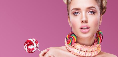 Скидка 25% на женскую косметику от «Naturel»
