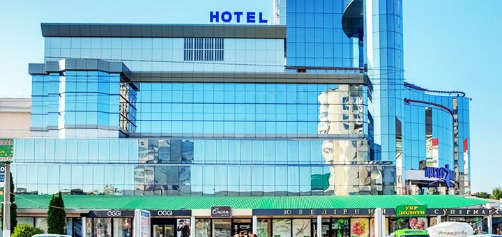 https://cdn1.pokupon.ua/uploaded/new_campaign_pictures/566150/data/main720x340/lebed-plaza-hmelnitskiy.jpg?1551975060