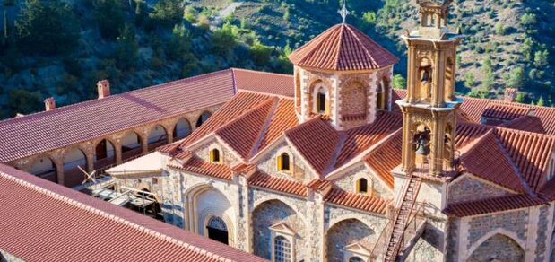 https://cdn1.pokupon.ua/uploaded/new_campaign_pictures/567481/data/main620x292/f_Machairas_Monastery._Nicosia_District_-_shutterstock_319035047_f_1.jpg?1552489650