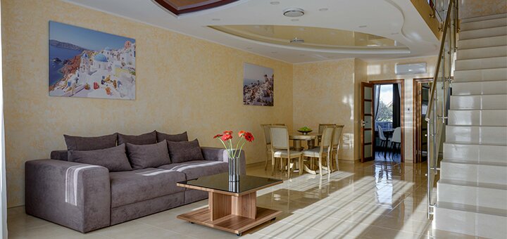 https://cdn1.pokupon.ua/uploaded/new_campaign_pictures/569449/data/main720x340/lux-%283%29.jpg?1552980935