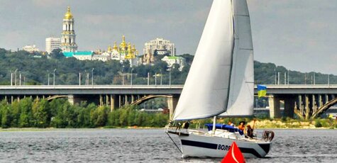 Скидка до 48% на прогулку в мае на яхте «Воля»